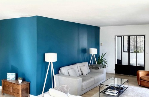 Montlignon Casa | Homerez - Spacious House in Montlignon with Garden and Terrace