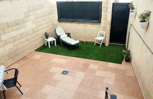 Almagro Casa | Homerez - Casa espaciosa en Almagro con jardín y 3 dormitorios