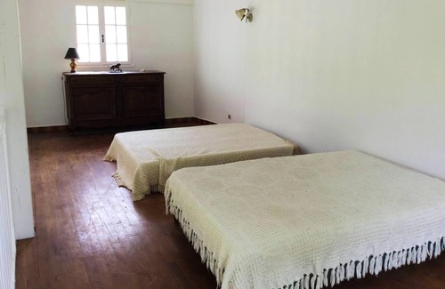 Brissac Casa | Homerez - Espaciosa casa para 5 pers. con jardín y terraza en Brissac