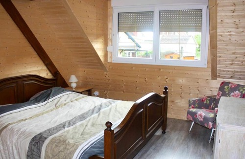 Wuenheim Casa | Homerez - Espaciosa casa para 7 pers. con terraza en Wuenheim