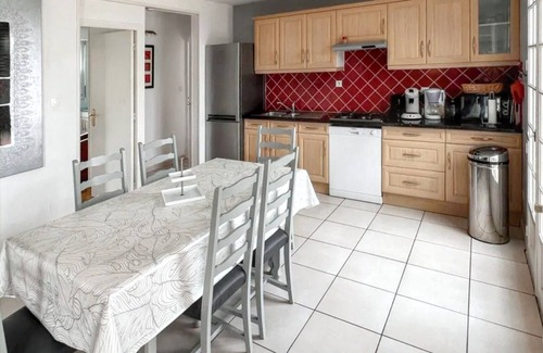 Cleder Casa | Homerez - Casa espaciosa en Cléder con jardín + 10 personas.