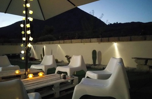 El Madronal Casa | Homerez - Casa espaciosa en Arona con terraza y jardín