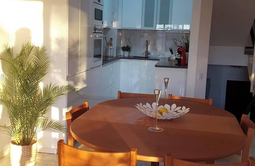 Vale do Lobo Casa | Homerez - Casa espaciosa en Loulé con piscina compartida