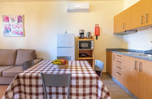 Prazeres Casa | Homerez - Casa espaciosa con piscina en Prazeres