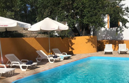 Osuna Villa | Homerez - Espaciosa villa para 6 pers. con piscina y terraza en El Saucejo