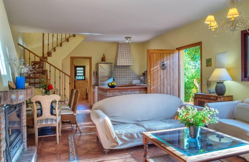 Ojen Villa | Homerez - Spacious Villa in Ojén with Private Pool