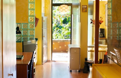 Nueva España Apartamento | Homerez - Studio for 2 ppl. with shared pool, garden and terrace at Madrid