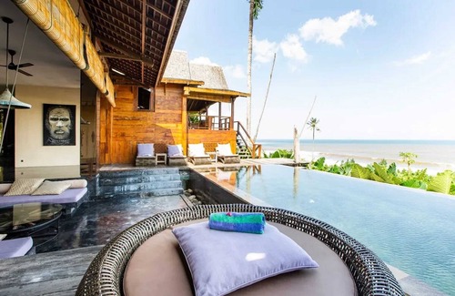 Suraberata Villa | Homerez - Villa en Tabanan, vista mar