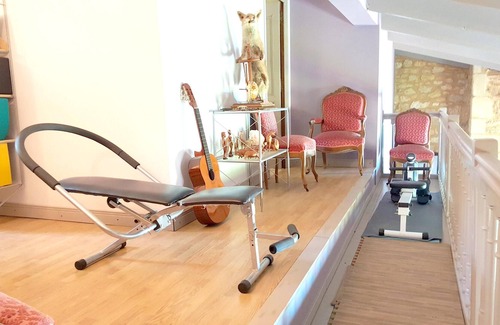 Fumel Villa | Homerez - Espaciosa villa para 6 pers. con piscina, jardín y terraza en Fumel