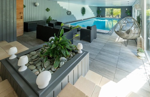 Guipry-Messac Villa | Homerez - Villa para 8 pers. con piscina, jardín y terraza en Guipry