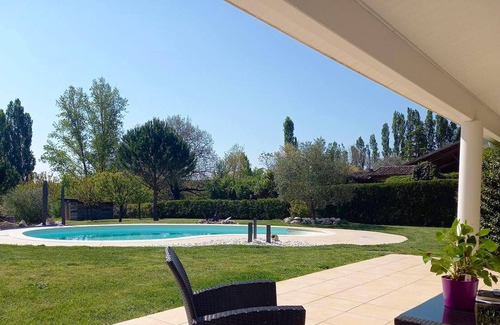 Paulhac Villa | Homerez - Espaciosa villa para 8 pers. con piscina, jardín y terraza en Paulhac