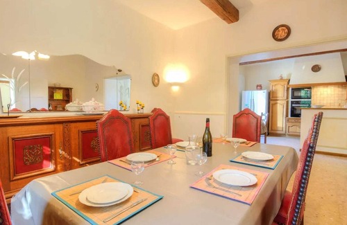 Althen-des-Paluds Villa | Homerez - Villa en Althen-des-Paluds