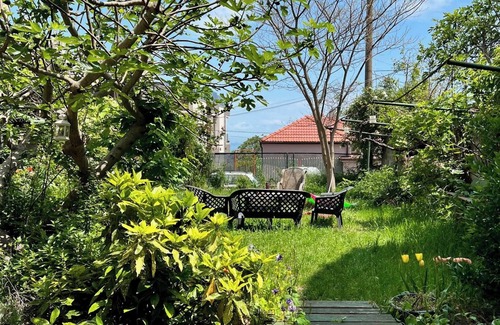 Galata Casa | Homerez - Casa acogedora en Varna con vista al mar