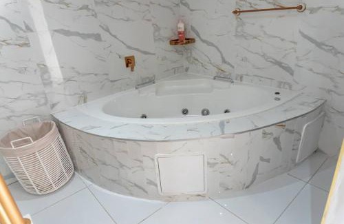 Pretoria Casa | Homes of Ace Diamond