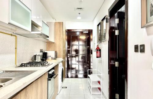 Al Barsha Apartamento | Homes2Retreat - Resort Living Close to Miracle Garden