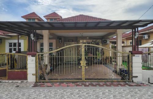 Rembia Casa | Homestay Adinda Siti Melaka, Paya Rumput Cheng