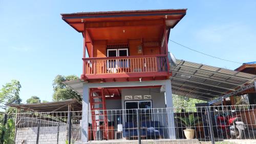 Tomohon Casa | Homestay Alina