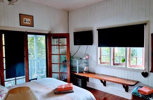 Parramatta Park Casa | Homestay at Julie's