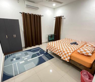 Pekan Casa | Homestay Azirah-musleem preferred