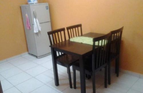 Tanjung Kling Casa | HOMESTAY CAHAYA PUTERI
