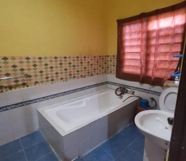 Lubok Buaya Cabina | Homestay Cenang Village Langkawi