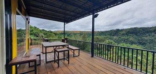 Sen Monorom Casa | Homestay Container