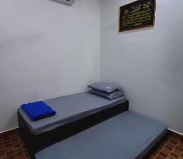 Senawang Casa | Homestay Fikrah Taman Marida Senawang Musleem Only