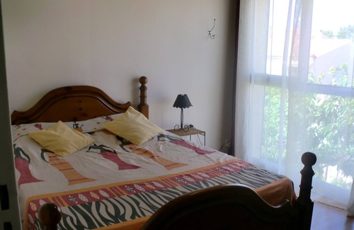 Trebes Cama Y Desayuno | Casa de familia