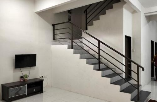 Kampung Behor Gandin Casa | Homestay hanana