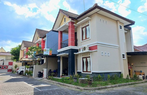 Yogyakarta Casa | Homestay Jogja Simply Homy Unit Ambarukmo 3 dekat Jogja Expo Center (JEC)