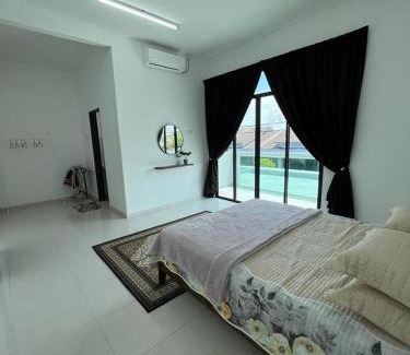 Kampung Dato' Ibrahim Fikri Casa | Homestay Kemaman Fyna04 dekat Pantai Geliga
