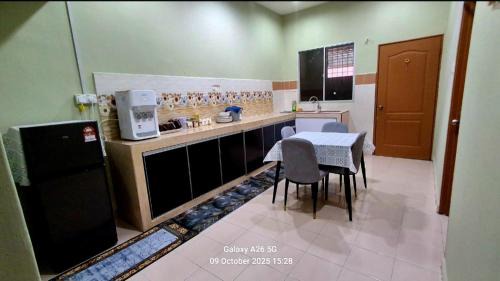 Kuala Berang Casa | Homestay Kuala Berang Bonda Full Aircond Wifi & Netflix