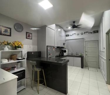 Kuala Terengganu Casa | Homestay Kuala Terengganu 4 Bedrooms