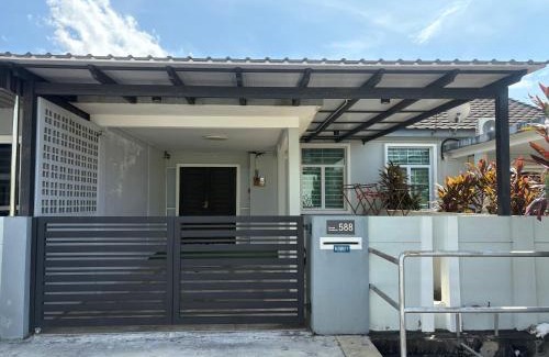 Kampung Tok Rasul Casa | HoMestaY Kulim Seri Rambai