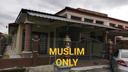 Jasin Casa | "Homestay Mak Midah"