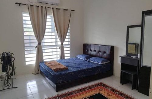 Kampung Lubok Katak Casa | Homestay Mohamad & Delisha Tapah -Pool