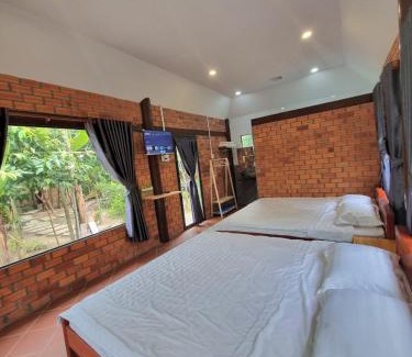 Mo Cay Bac Casa | Homestay Nam Hàm Luông