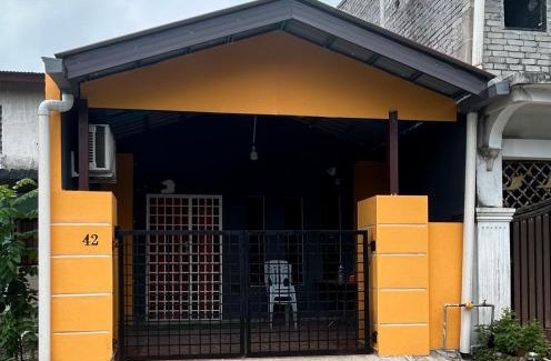 Pasir Gudang Casa | Homestay Qaseh