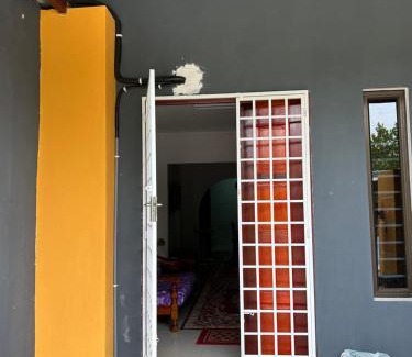 Pasir Gudang Casa | Homestay Qaseh