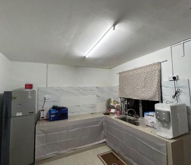 Pasir Gudang Casa | Homestay Qaseh