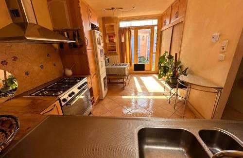 Utrecht Casa | Homestay Room