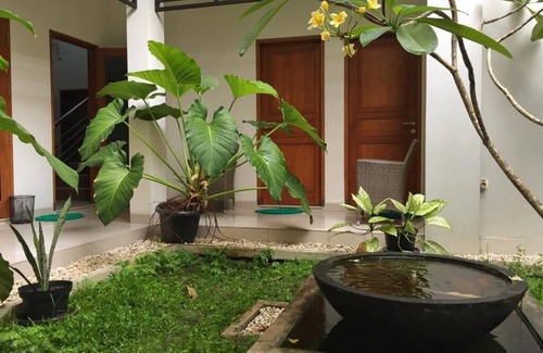 Depok Casa | HOMESTAY SURYOSUKOCO, kamar mndi dek panas dingin, dekat kraton yogya