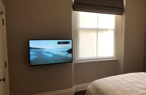 Fulham Casa | Homestay SW6 Near Central London! A Plus Double Bed and Private Bath