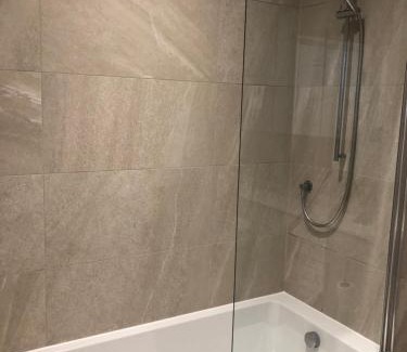 Fulham Casa | Homestay SW6 Near Central London! A Plus Double Bed and Private Bath