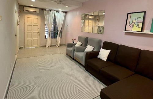 Kuala Terengganu Casa | Homestay Terengganu - Stadium, Drawbridge, UMT, Dataran Shahbandar
