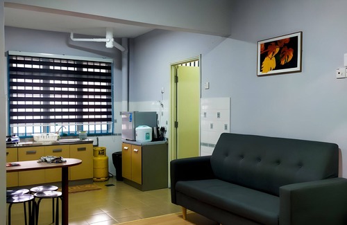 Tanjung Tanah Merah Apartamento | Homestay WaDi 2, Apartment with pool near beach