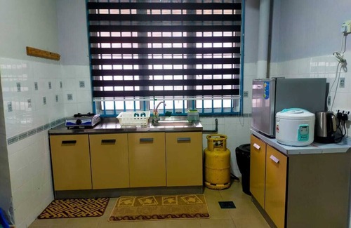Tanjung Tanah Merah Apartamento | Homestay WaDi 2, Apartment with pool near beach