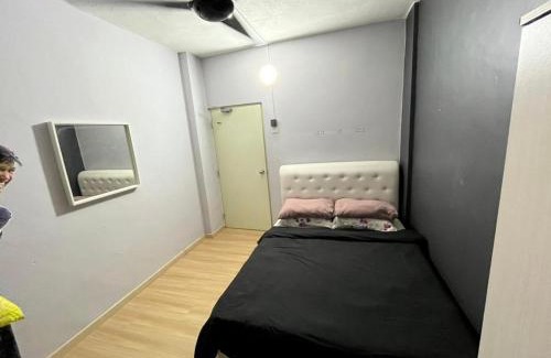 Tanjung Tanah Merah Apartamento | Homestay WaDi 2 apartment with pool near beach