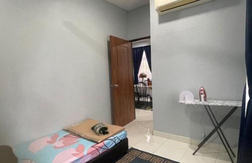 Kampung Permatang Kerai Besar Casa | Homestay Warisan Abang Tam