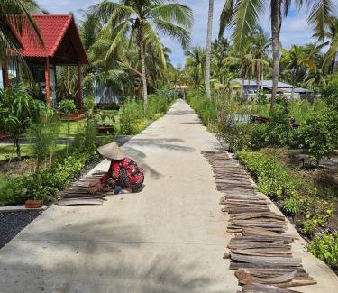 Mo Cay Nam Cabina | Homestay Xóm Quê